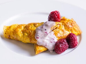 Omelette Relleno de Crema de Moras con NUTRIADVANCE®
