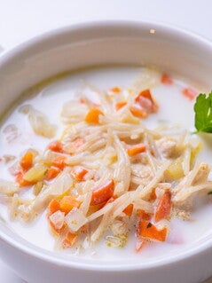 Sopa de Vegetales y Fideos con NUTRIADVANCE® Sopa de Vegetales y Fideos con NUTRIADVANCE®