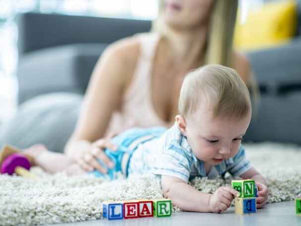 Sus primeras palabras. Estimulación del lenguaje