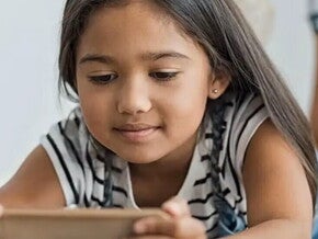 El equilibrio entre tecnología y salud para los niños