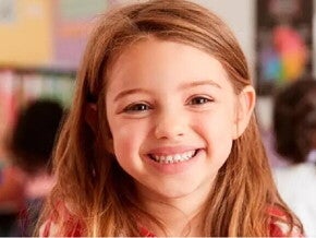 Niña sonriendo
