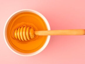 Miel de abejas para el bebé Miel de abejas para el bebé