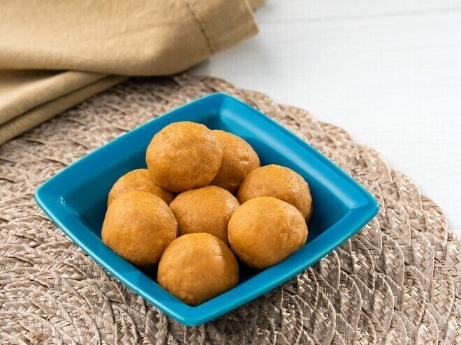 Bolitas de garbanzo y NAN® OPTIPRO® 3
