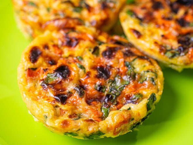Muffins de Huevo con Zanahoria, Zuchinni y Espinaca con NUTRIADVANCE® Muffins de Huevo con Zanahoria, Zuchinni y Espinaca con NUTRIADVANCE®