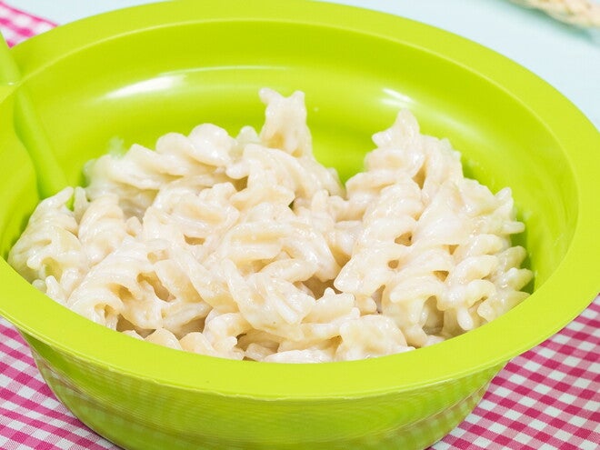 Tornillitos en salsa blanca con NESTUM® 5 CEREALES Tornillitos en salsa blanca con NESTUM® 5 CEREALES