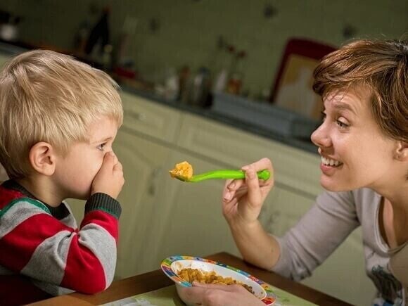 Niños quisquillosos con las comidas. MI hijo es un picky, ¿Qué puedo hacer?
